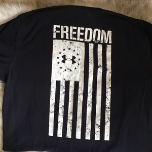 Men’s t shirt. Under armor